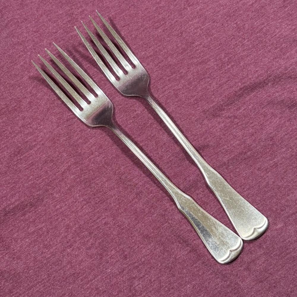 Vintage Oneida Patrick Henry Stainless Dinner Forks Set of 2 Replacement 7.25"